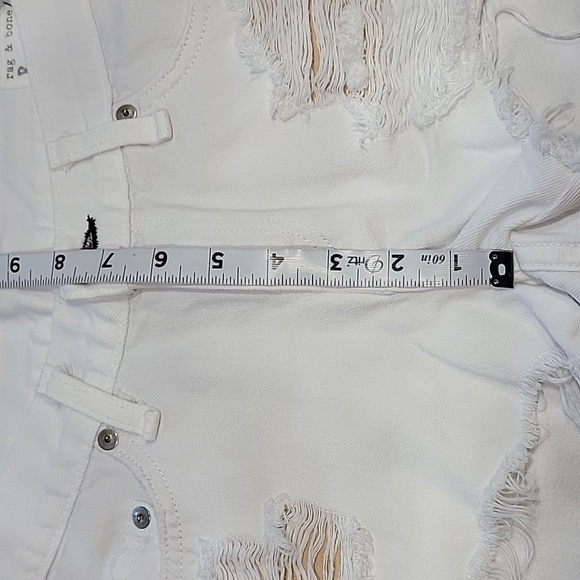 rag & bone Size 25 Marin White Cut Off Distressed Denim Short-Shorts, EUC - Picture 8 of 11